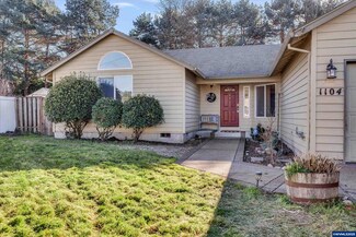 1104 N Hadley Rd, Newberg, OR 97132