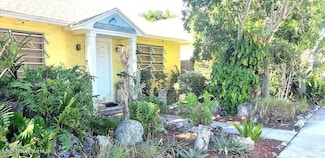 209 S Palmway, Lake Worth, FL 33460