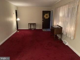 19 Bryn Mawr Ave, Stratford, NJ 08084