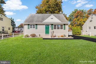 18 Andrea Ln, Trenton, NJ 08619