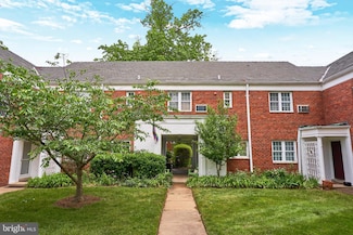 1805 Preston Rd, Alexandria, VA 22302