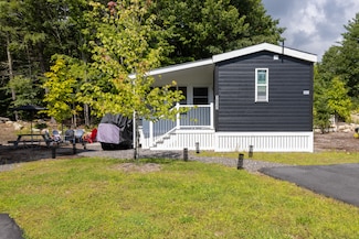 261 Point Sebago Rd Unit S1517, Casco, ME 04015