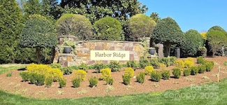 210 Ridge Top Dr, Connelly Springs, NC 28612