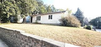 446 W O St, Forest City, IA 50436