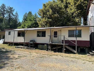 1677 Dutyville Rd, Redway, CA 95560