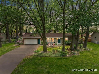 69 Cheyenne Ave, Holland, MI 49424