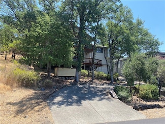 19232 N Shore Ct, Hidden Valley Lake, CA 95467
