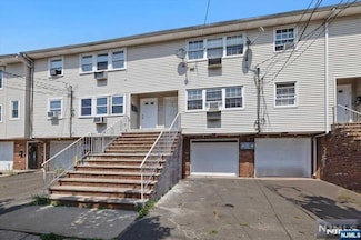 513 Livingston St, Elizabethport, NJ 07206