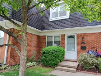 45547 Kensington St, Utica, MI 48317