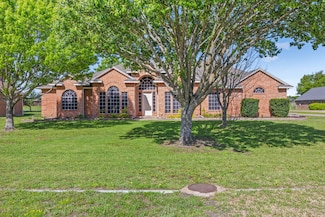 560 Glenn Ln, Red Oak, TX 75154
