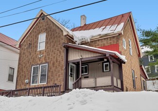 5 High Holburn St, Barre, VT 05641