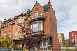 4249 Viola St, Philadelphia, PA 19104