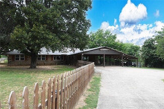 1108 Maple Ln, Stigler, OK 74462