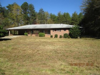 222 James Lassiter Dr, Woodleaf, NC 27054