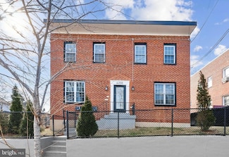 4255 Eads St NE, Washington, DC 20019