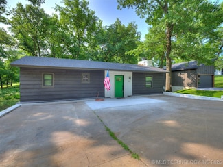 11 Port Duncan Blvd, Afton, OK 74331