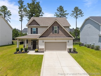 453 Falls Creek Dr, Spring Lake, NC 28390