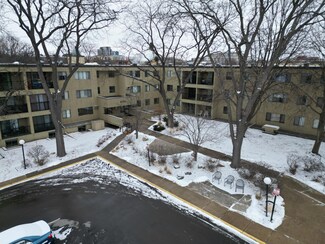 4101 Parklawn Ave Unit 336, Edina, MN 55435