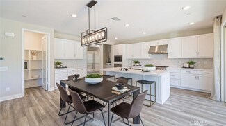 9894 Finch Ave, Fountain Valley, CA 92708