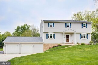 10 Parkside Dr, Hummelstown, PA 17036