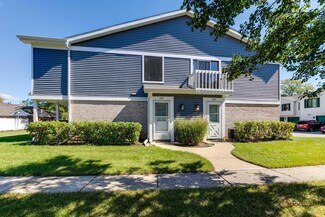388 Pierce Ct Unit 275, Vernon Hills, IL 60061