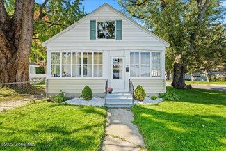 141 Sacandaga Rd, Schenectady, NY 12302