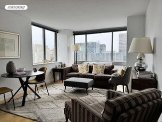 150 E 44th St Unit 47-B, New York, NY 10017