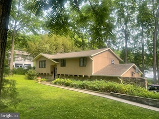1592 Gable Dr, Coopersburg, PA 18036
