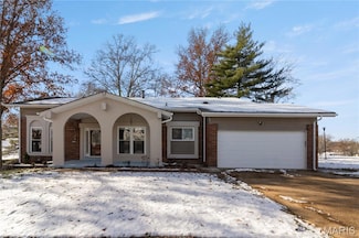 1203 Beaver Creek Rd, Chesterfield, MO 63017