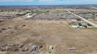 000 Farm To Market Road 351, Beeville, TX 78102