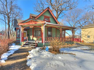 1148 22nd St, Des Moines, IA 50311