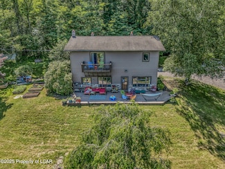 261 Hall Ln, Monroe Township, PA 18657