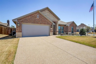 6829 Canyon Rock Dr, Benbrook, TX 76126