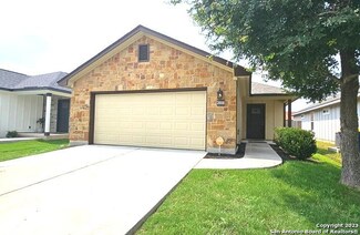 2608 Alamo St, Gonzales, TX 78629