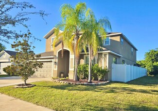 10924 Rainbow Pyrite Dr, Wimauma, FL 33598