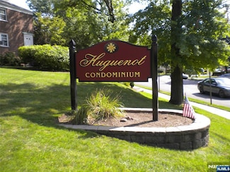 100 Huguenot Ave Unit 1B, Englewood, NJ 07631