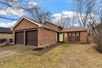 3892 Quail Hollow Dr, Columbus, OH 43228