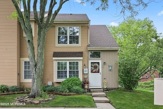 11 Alameda Ct, Eatontown, NJ 07724