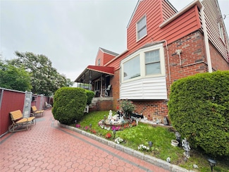 945 Swinton Ave, Bronx, NY 10465