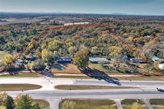 404 W Ray Fine Blvd, Roland, OK 74954