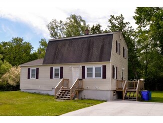 31 Holly St, Manchester, NH 03102