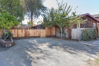 1122 Seabright Ave, Santa Cruz, CA 95062