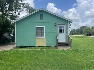 202 N Avenue C, Freeport, TX 77541