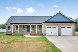 112 Painted Trail, Lexington, NC 27295