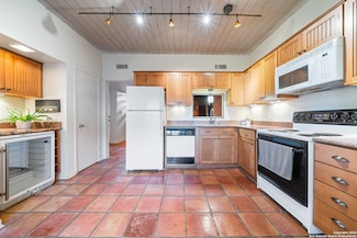 3102 Eisenhauer Rd Unit B-14, San Antonio, TX 78209