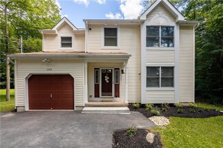 3348 Oberon Rd, Tobyhanna, PA 18466