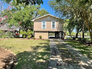 4647 Rio Dr, Brazoria, TX 77422