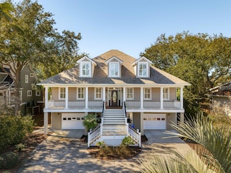 7 Seahorse Ct, Isle of Palms, SC 29451