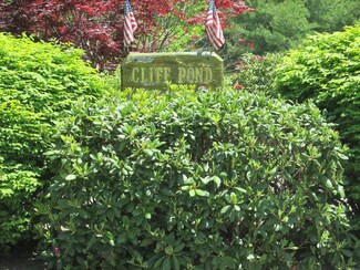 8 Old Farm Rd, Chilmark, MA 02535