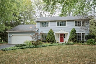 395 Fox Point Cir, Youngstown, NY 14174